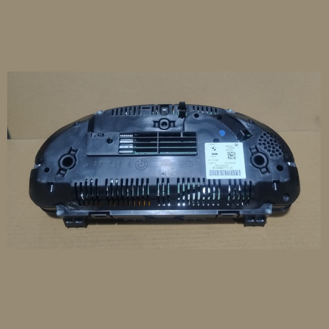 BMW 5 F10 F11 F18 X3 F25 X4 F26 X5 F15 SPEEDOMETER OEM -  9348711