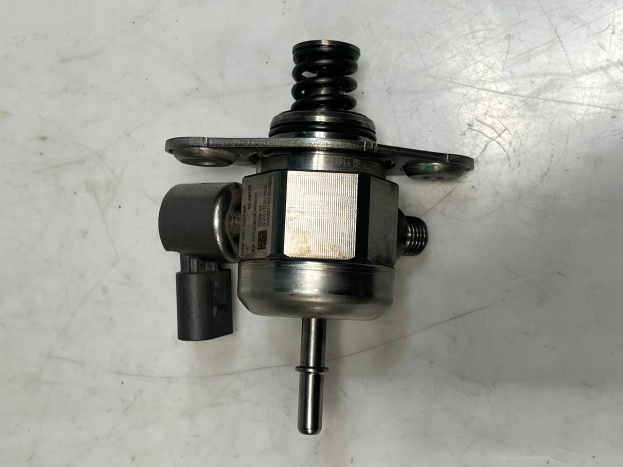 BMW 1 3 Series F20 116i 118i F30 N13 High Pressure Fuel Pump 7607159 OEM