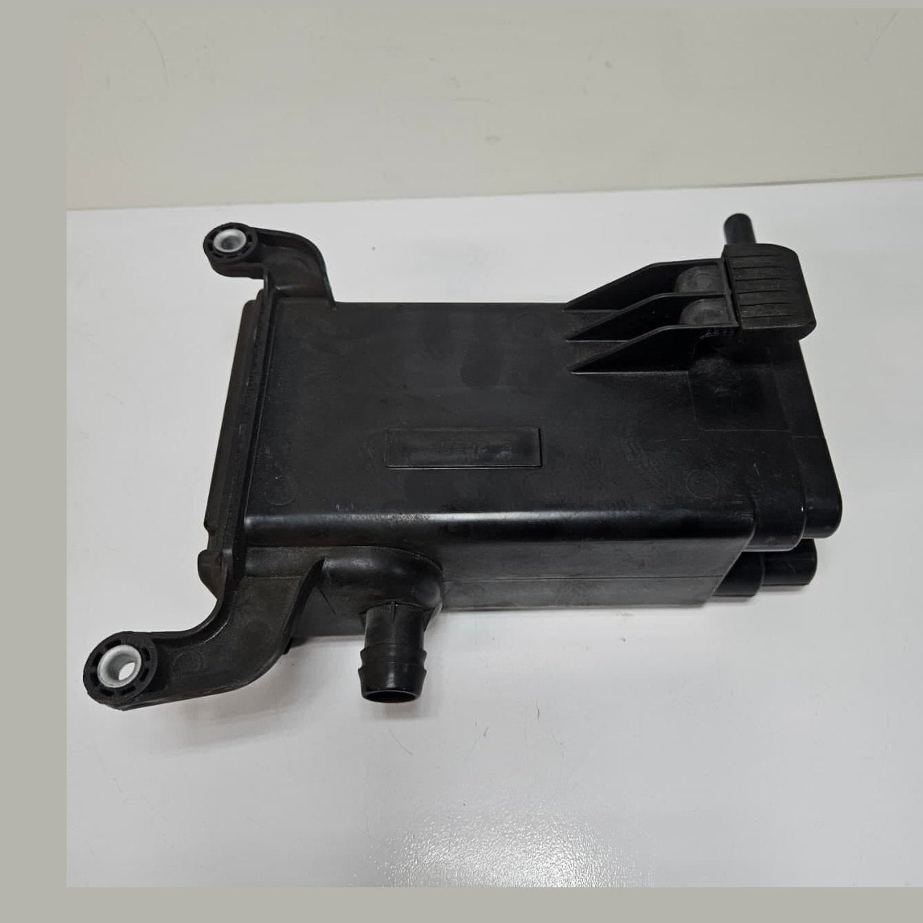2010-2015 BMW 7 Series F01 F02 740i Activated Carbon Fuel Vapor Filter 7185154