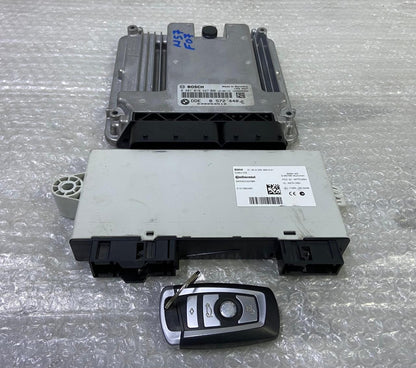 OEM BMW F07 N57N Engine Control Unit Module ECU DDE SET 8572440 BOSCH