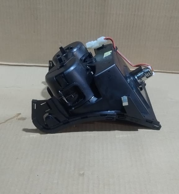 BMW X1 F48 CENTER CONSOLE CUP HOLDER W/ 12V OUTLET 9299529