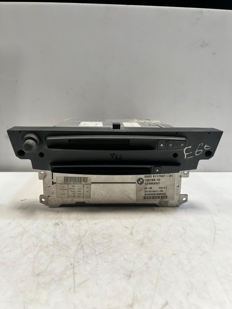 2006-2007 BMW 525i 5 Series E60 NAVIGATION CCC Radio PLAYER 9117561 OEM