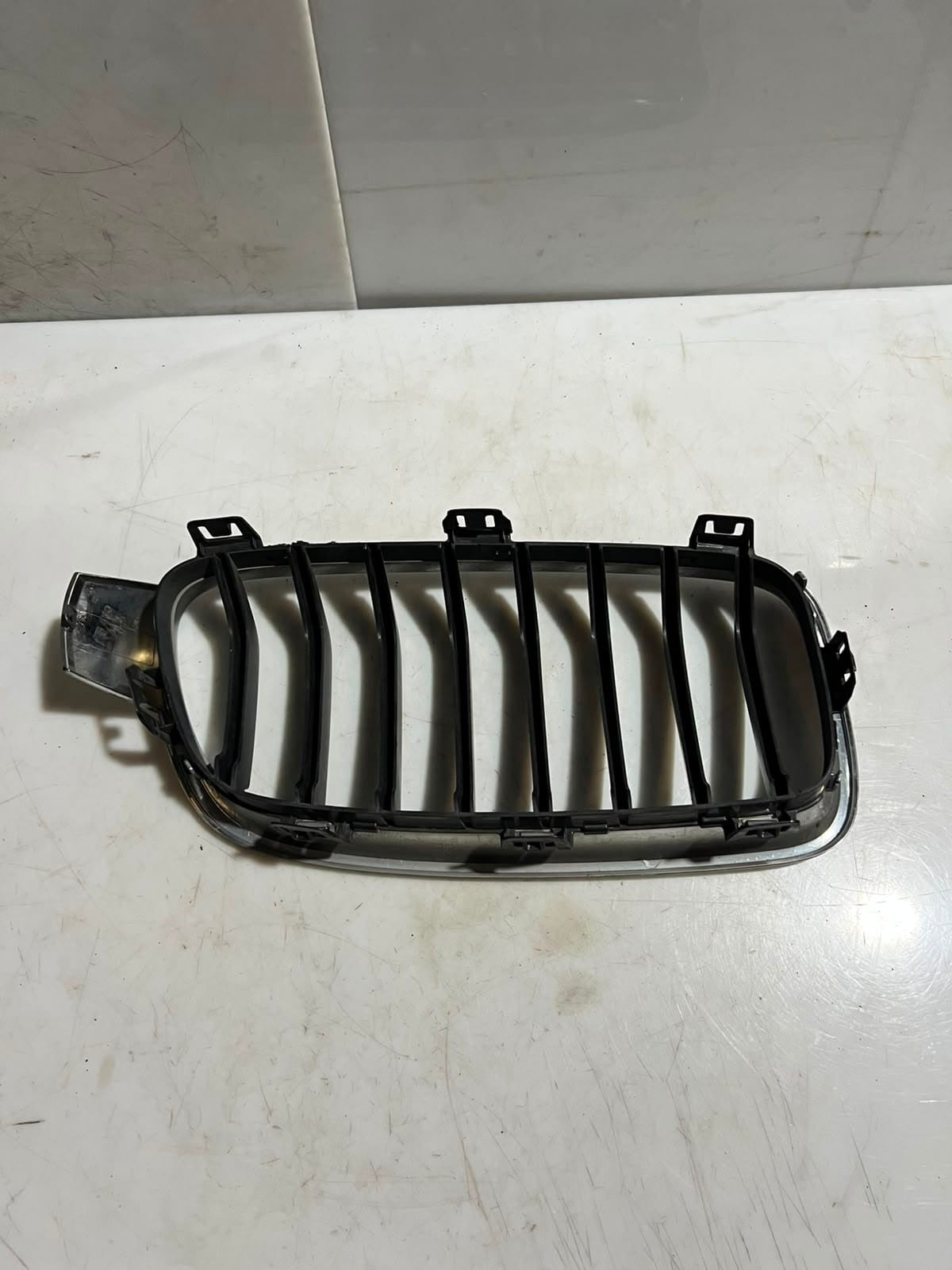 BMW 3 Series F80 F30 F31 F32 F35 Left Chrome BUMPER Kidney Grille 7295441 OEM