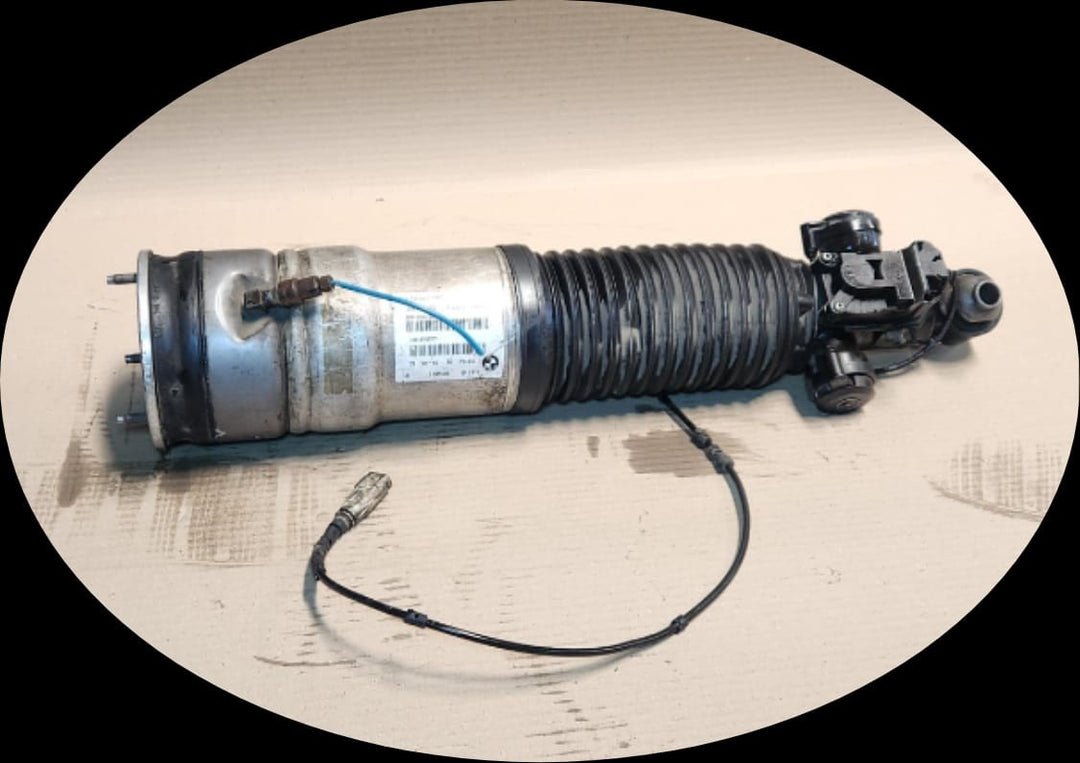 2013-15 BMW 740i 7 Seri F01 F02 F03 F04 Rear Left Air Suspension Strut 6858811 