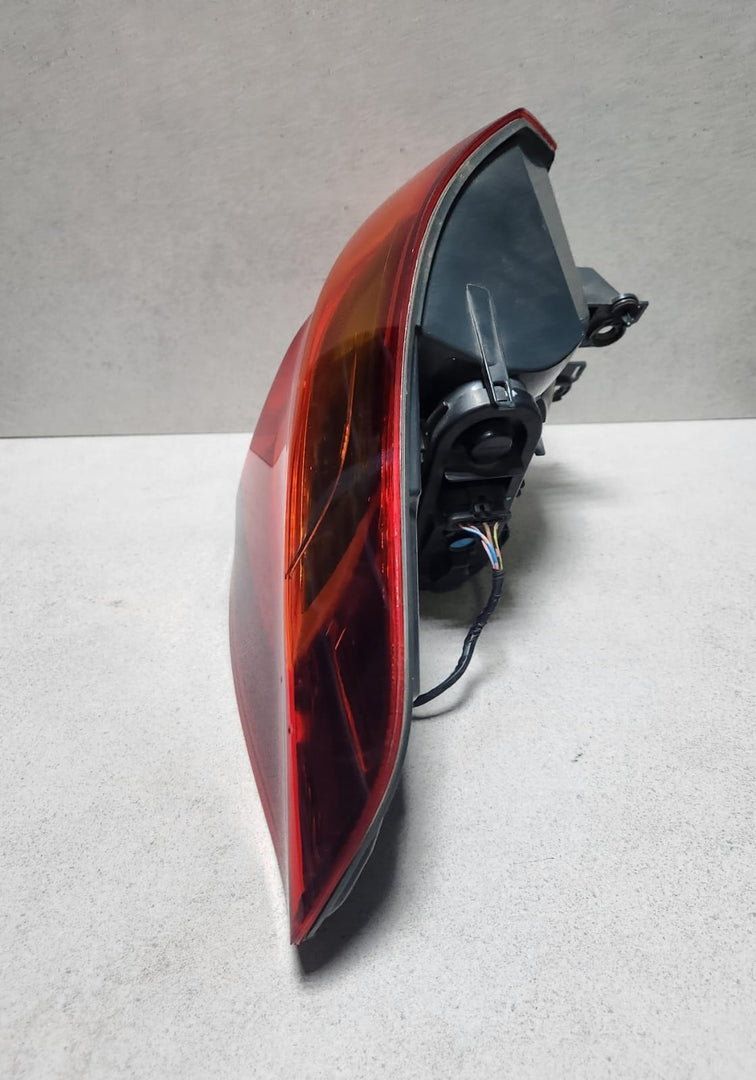 2019-2020 BMW X1 Rear Tail Light 7488546 X1 F48 F49