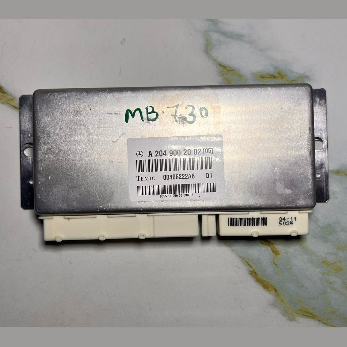Mercedes-Benz W204 Air Suspension Dynamic Level Control Unit Module A 204 900 20