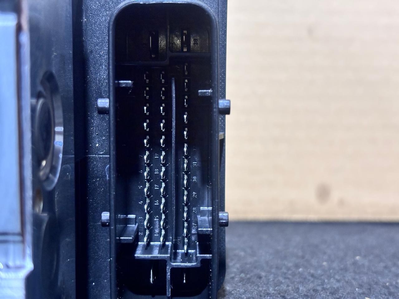 OEM BMW F30 ABS DSC Pump Modulator Control Unit 6971110 6971109