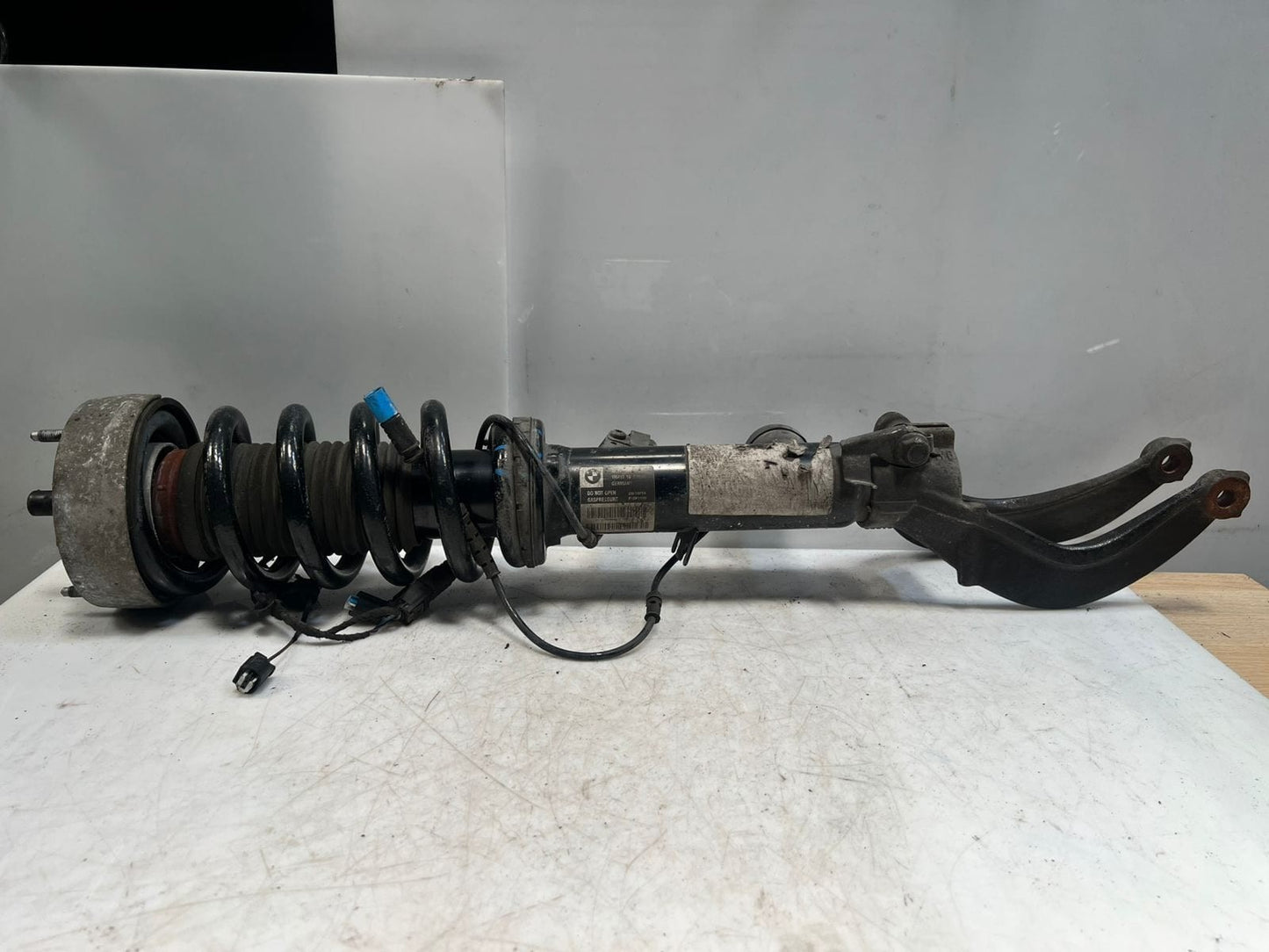 2014-2019 BMW X5 F15 F85 X6 F16 ADAPTIVE Front Shock Absorber 6863174 OEM
