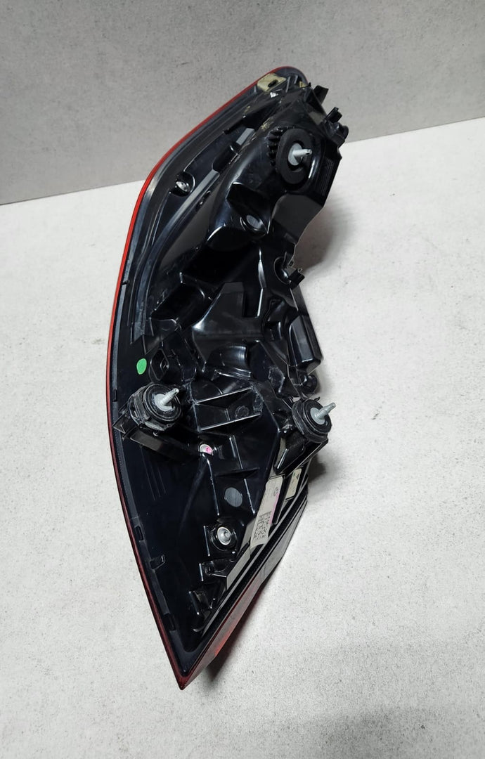 BMW Rear Light Side Panel Led Right 7445774  8 Series F91 F92 G14 G15 G16