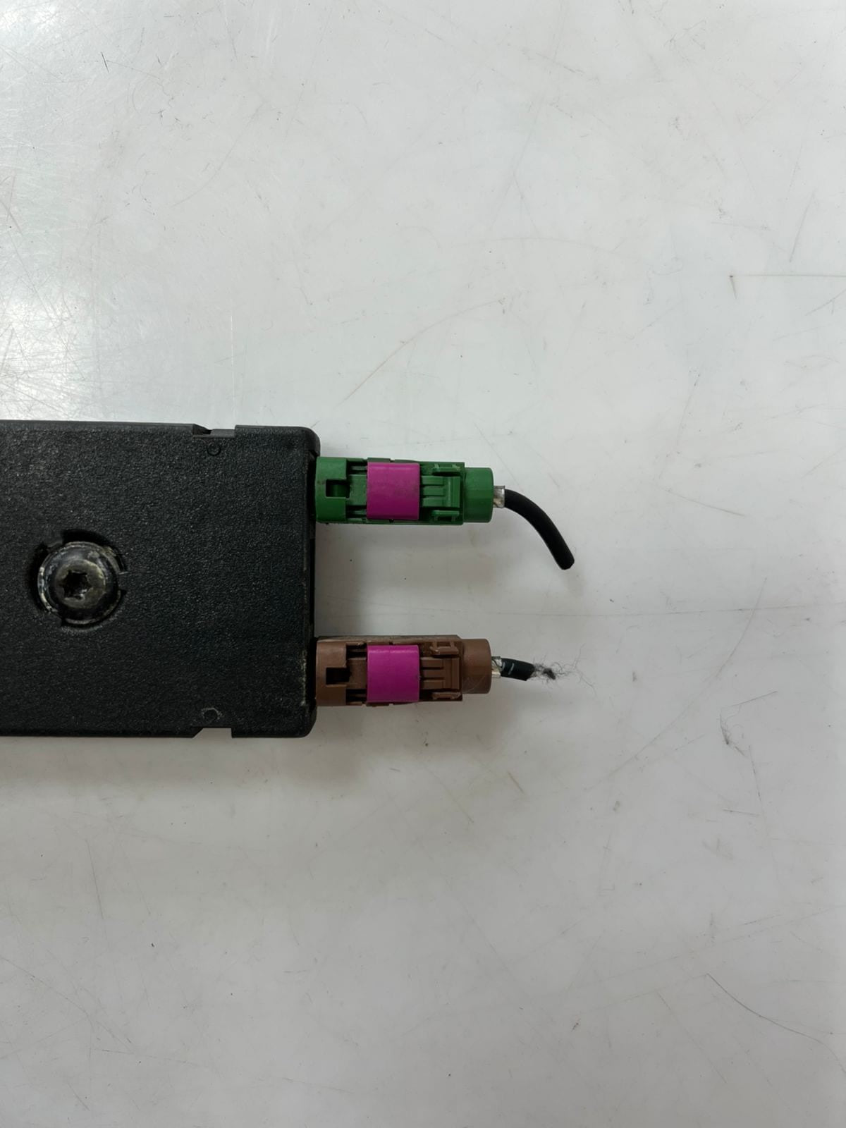 BMW F34 and F36 Antenna Amplifier AM/FM 9267257 OEM