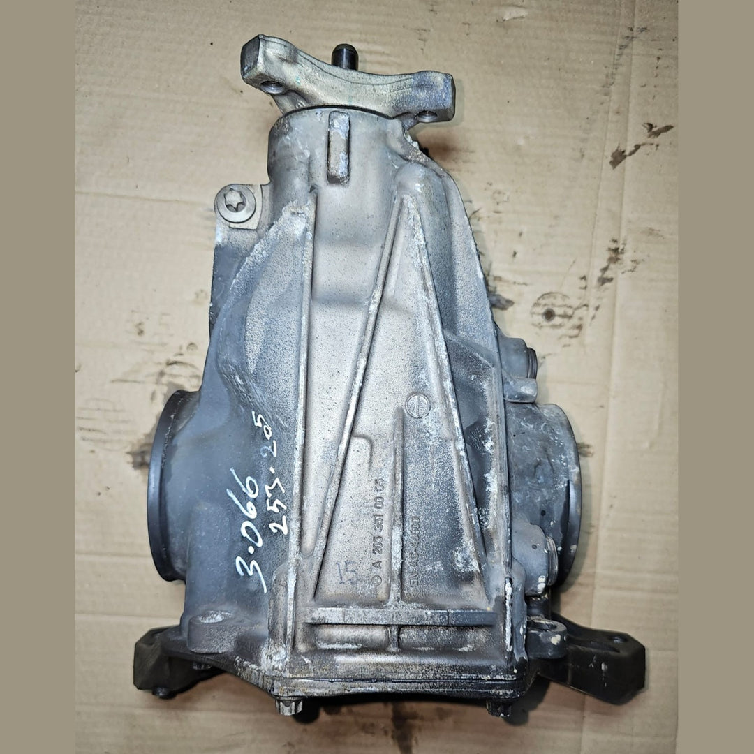 Mercedes Benz rear differential assembly A2053510008 C-Class W205 and GLC 3.066
