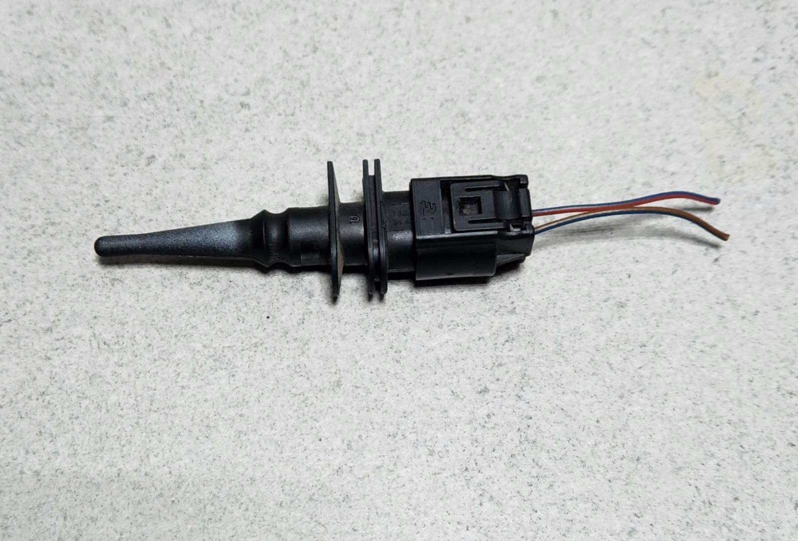 BMW Outside Temperature Sensor 693695301 7 Series F01 F02, BMW 3 Series E90 E91