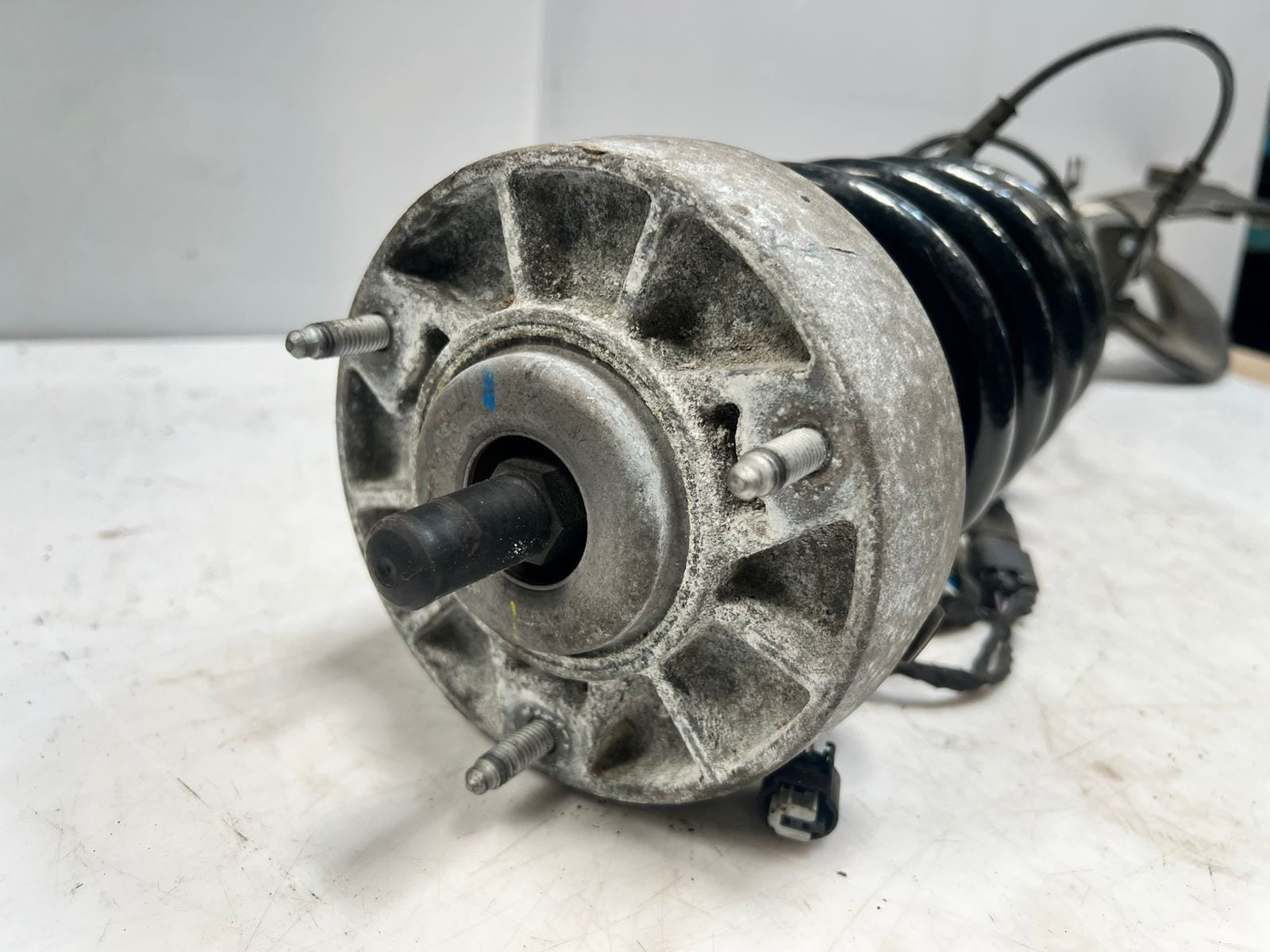 2014-2019 BMW X5 F15 F85 X6 F16 ADAPTIVE Front Shock Absorber 6863174 OEM