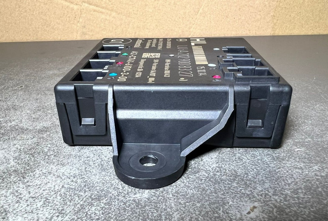 Mercedes-Benz W212 E-Class Rear Left Side Door Control Module A212 9008327 OEM