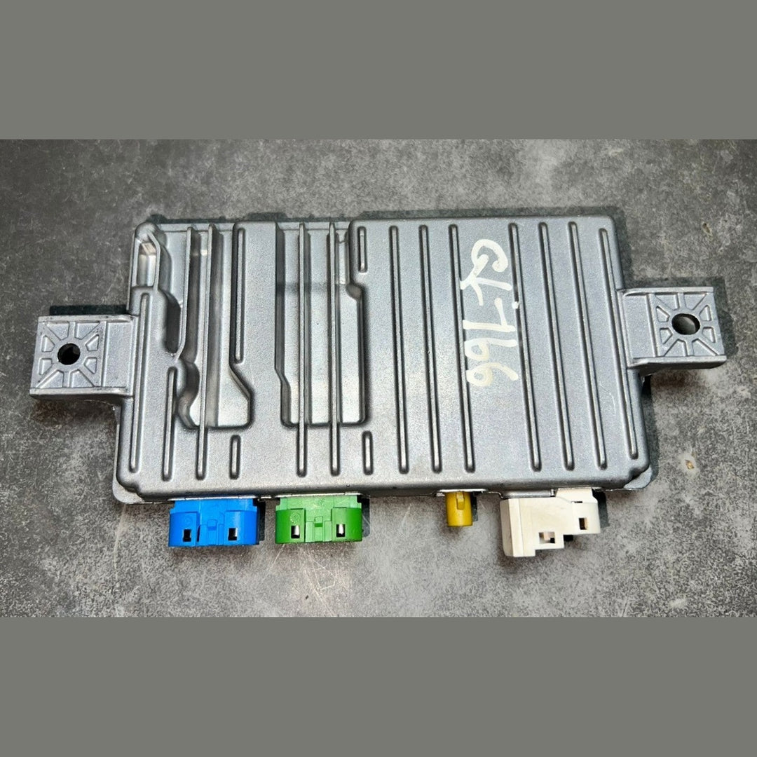 14-16 Mercedes W166 GL ML Surround View Camera Control Module  A000 9007804 OEM