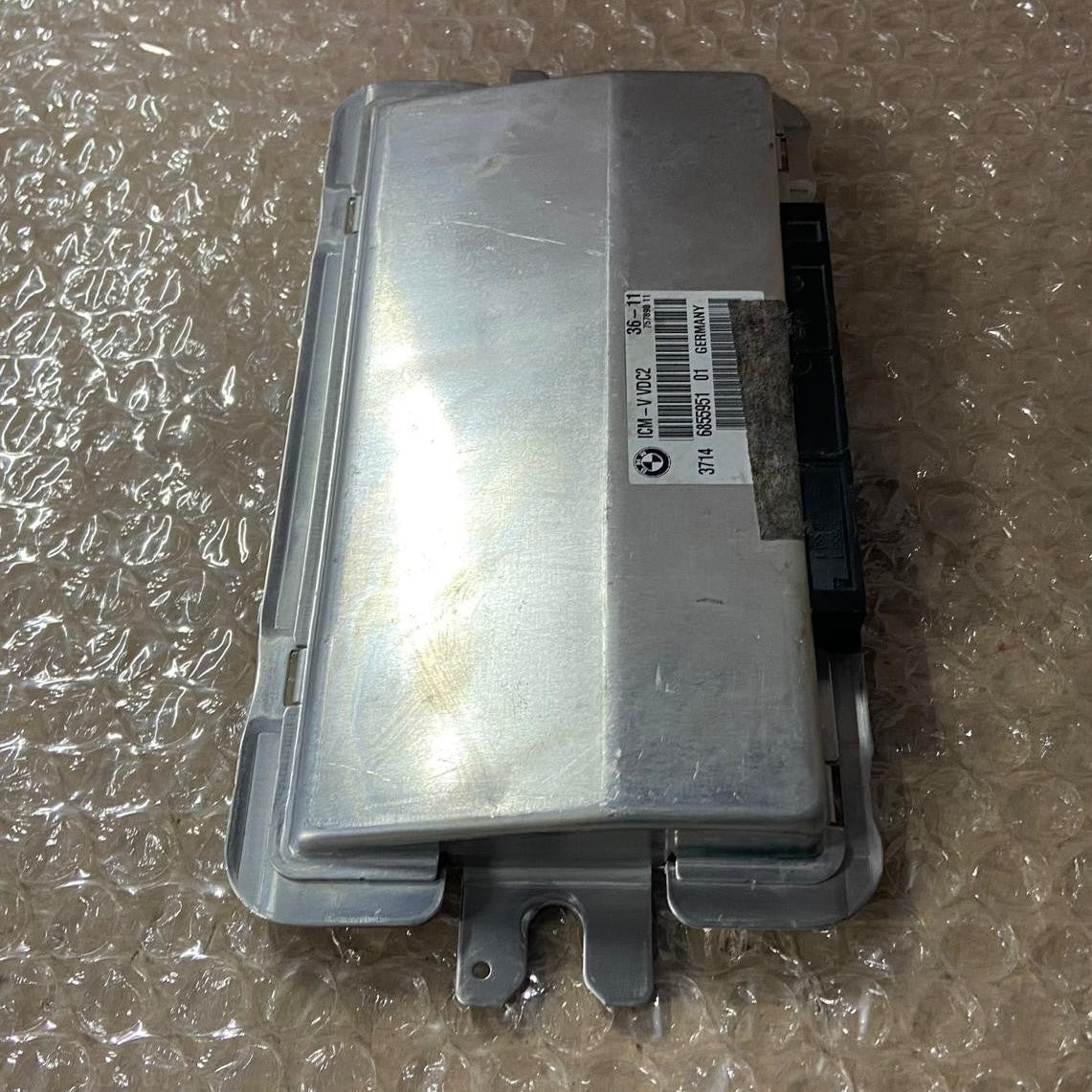 OEM BMW 5 SERIES F10 F11 2012 DRIVING ACTIVE SUSPENSION CONTROL MODULE 6855951