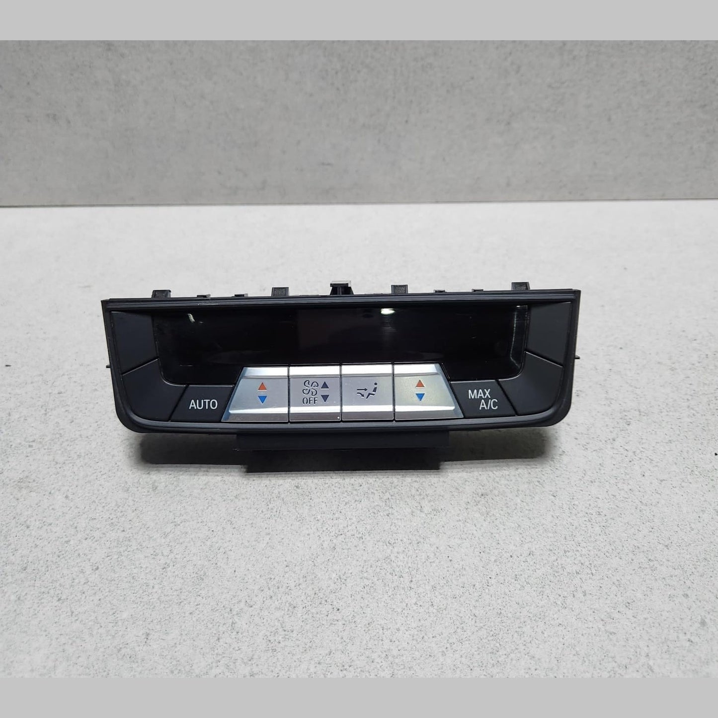 2020-2023 BMW M8 Climate Control Panel Rear 9462514 F93 M8 G05 G06 G07
