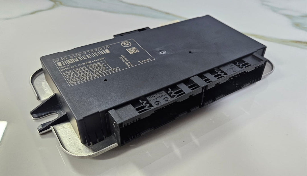 OEM 09-15 BMW F01 F02 F03 Temic Footwell Light Control Module 9313928
