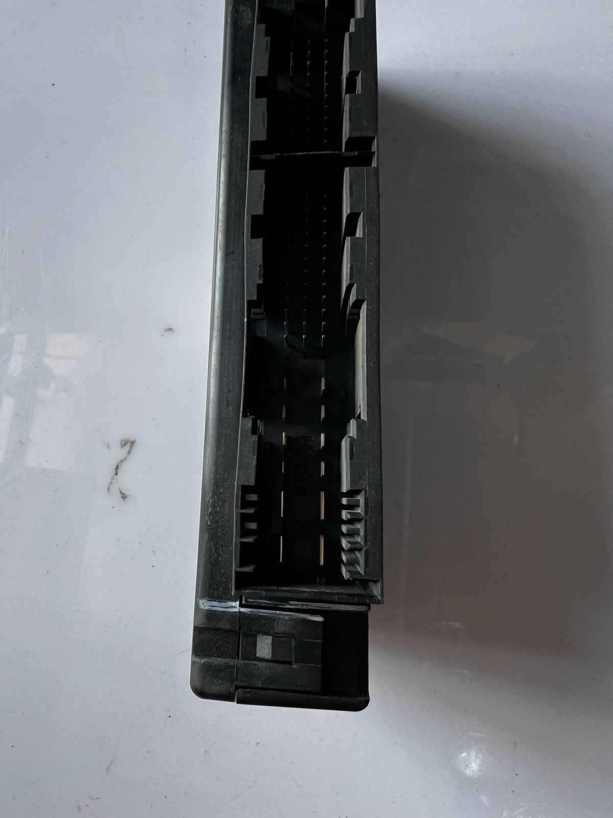 BMW 5' E60 E61 528i 528xi 535i 535xi 550i 650i M5 M6 9157157 Body Control Module