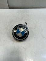 Load image into Gallery viewer, 2006-2010 BMW M6 E63 E64 F06 REAR Trunk Lid Release Latch Emblem Handle 7061327