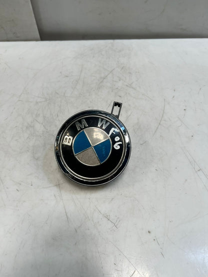 2006-2010 BMW M6 E63 E64 F06 REAR Trunk Lid Release Latch Emblem Handle 7061327