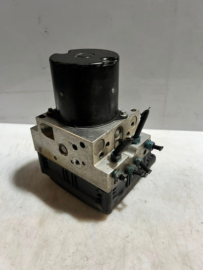 2010-2015 BMW 5 7 Series F01 F02 F07 Gran Turismo 740i ABS Pump 6795069 OEM