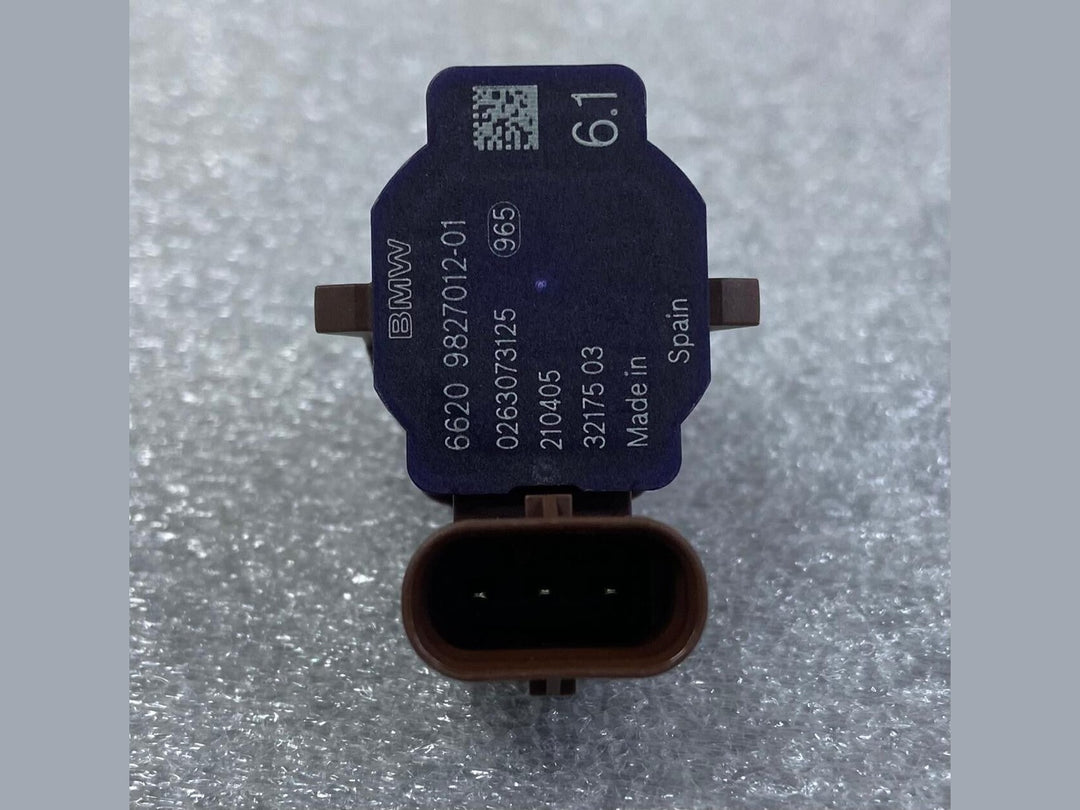 OEM BMW G20 G21 G80 G81 Parking sensor Bosch 6.1 Blue Ridge Mountain 9827012 New