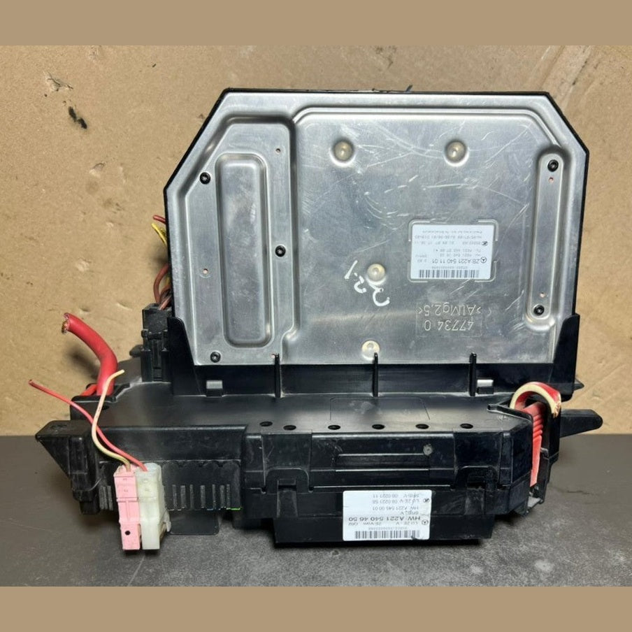 Mercedes W221 S-Class Front Fuse Relay Box SAM Control A221 5404650 A221 5401101