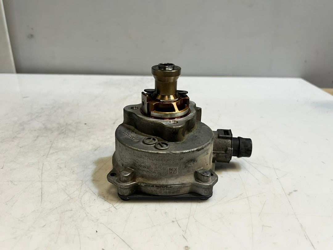 2009-2013 BMW 328i E60 E70 E81 E83 E90 X3 X5 Z4 Brake Vacuum Pump 7558344 OEM