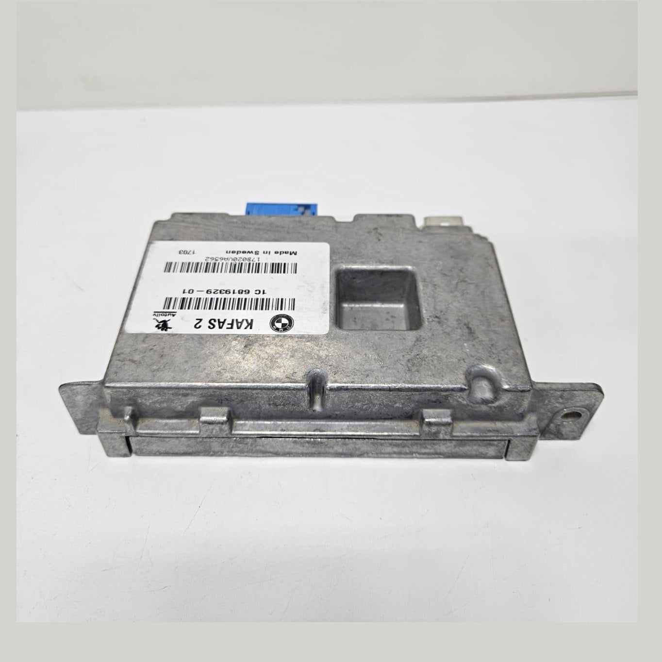 2013-2015 BMW X4 F26 750Li Camera Control Module 6819329