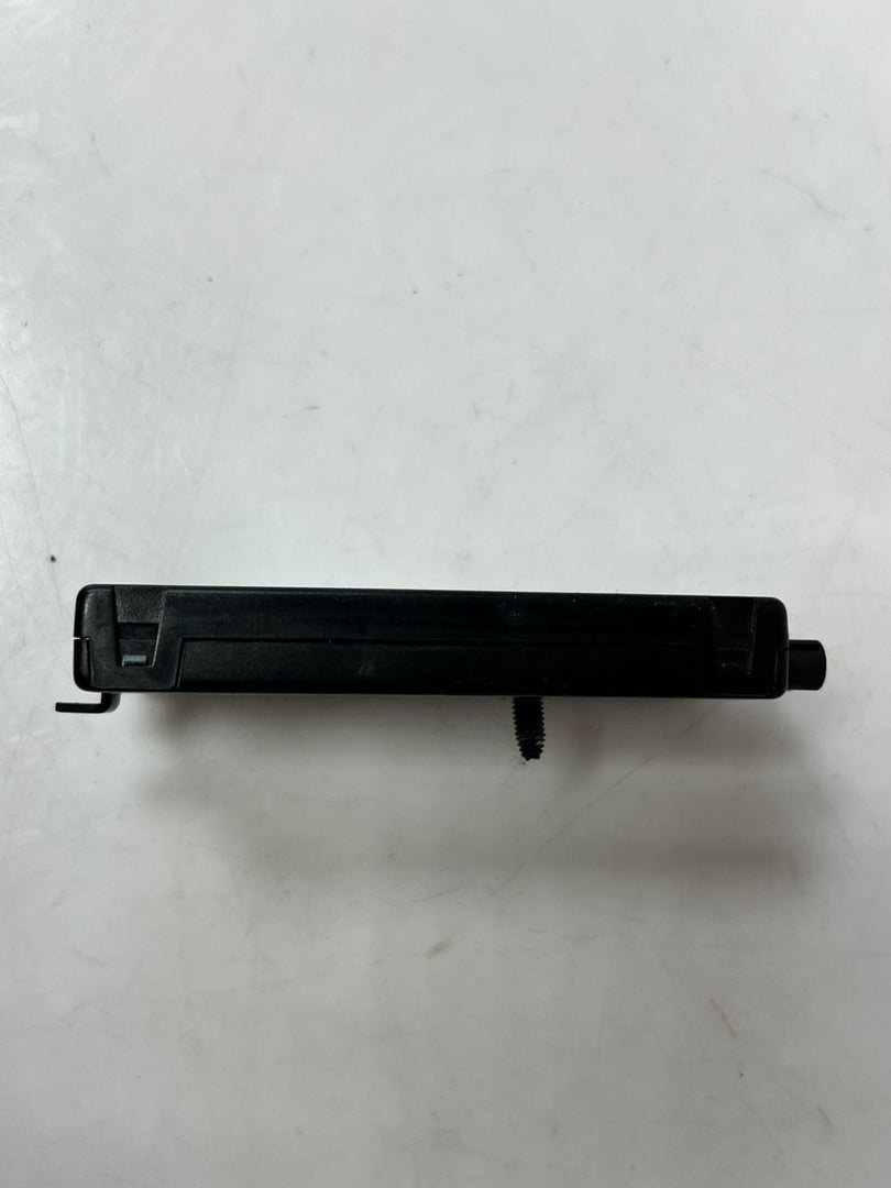 BMW F16 Antenna Amplifier Diversity AM/ FM 9353218 OEM