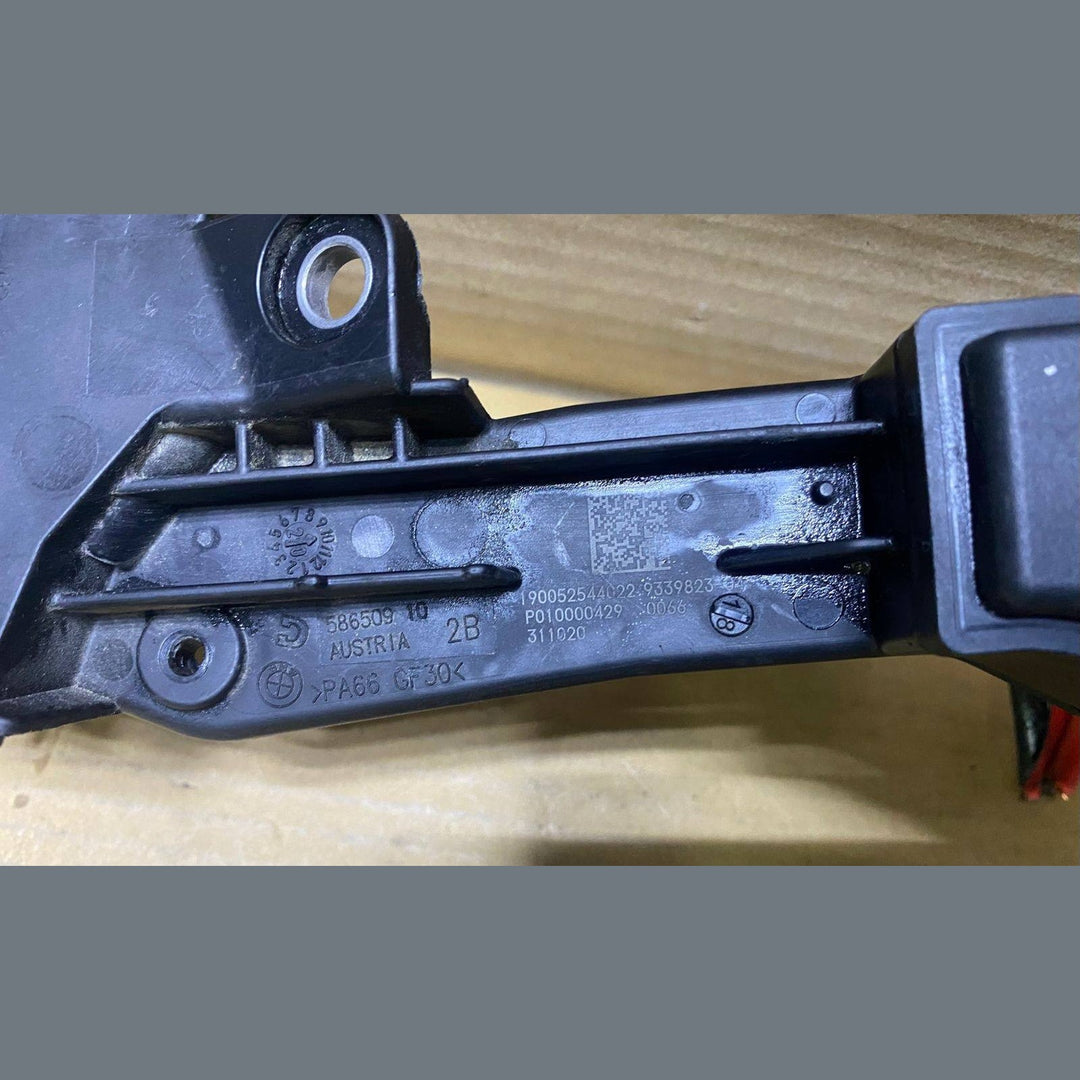 2017-2024 BMW X3 G01 Battery Junction Box 9339823
