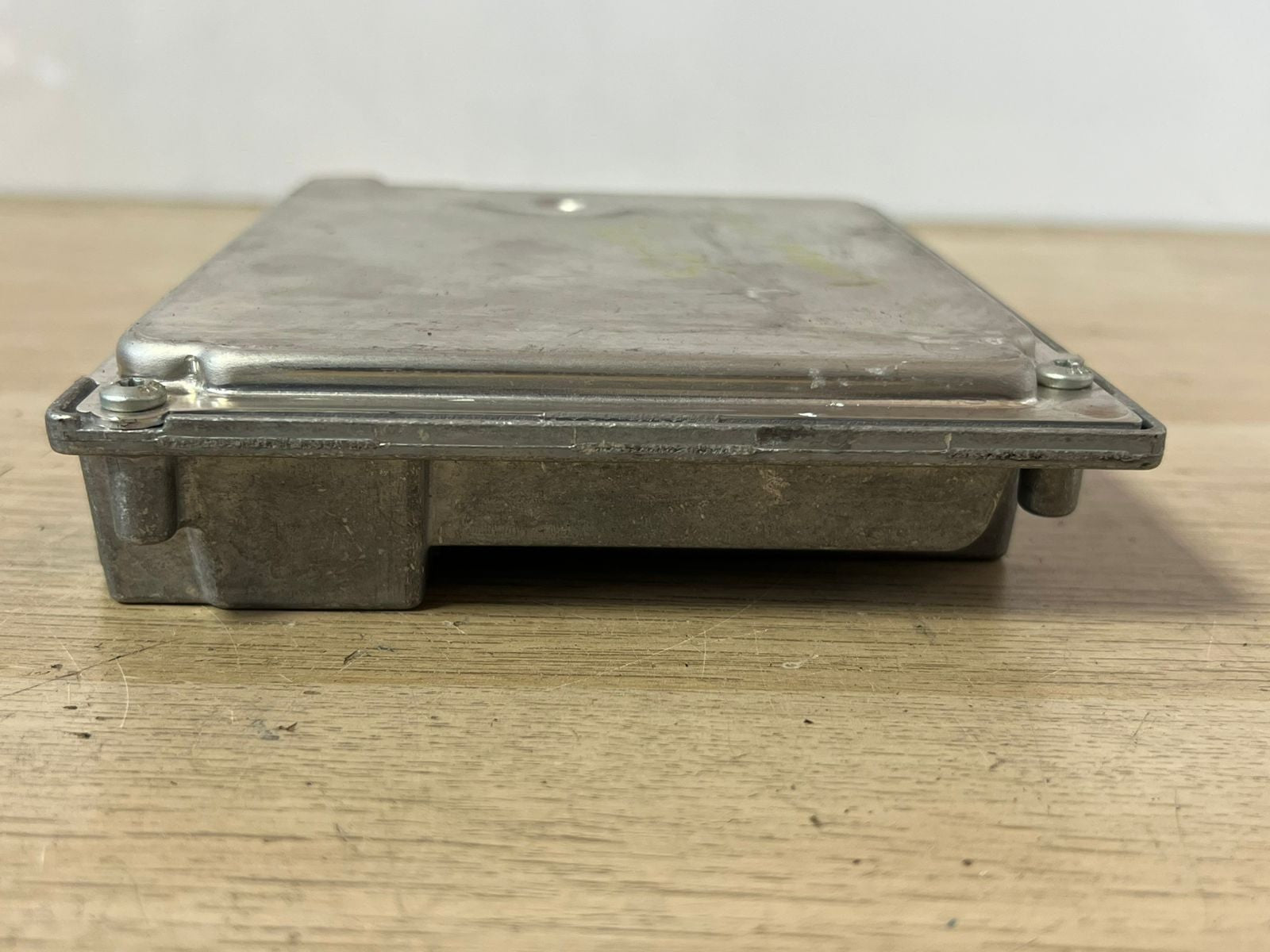 2004 5' E60 BMW 545i Engine Control Module 7540600 N62B44A ECU 