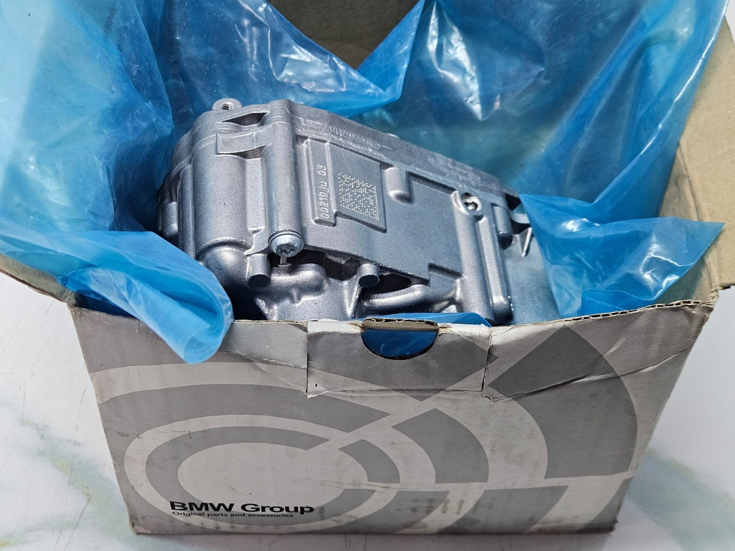 OEM BMW F80 F82 F83 M3 M4 S55 Engine Oil Lubrication Pump Brand New 8011851