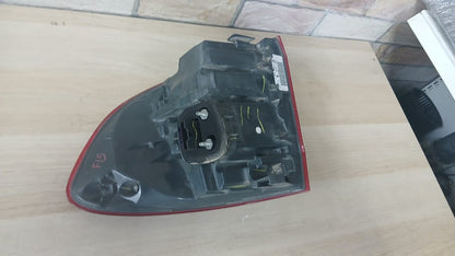GENUINE BMW F15 REAR LEFT  DRIVER SIDE OUTER TAILLIGHT 7290099