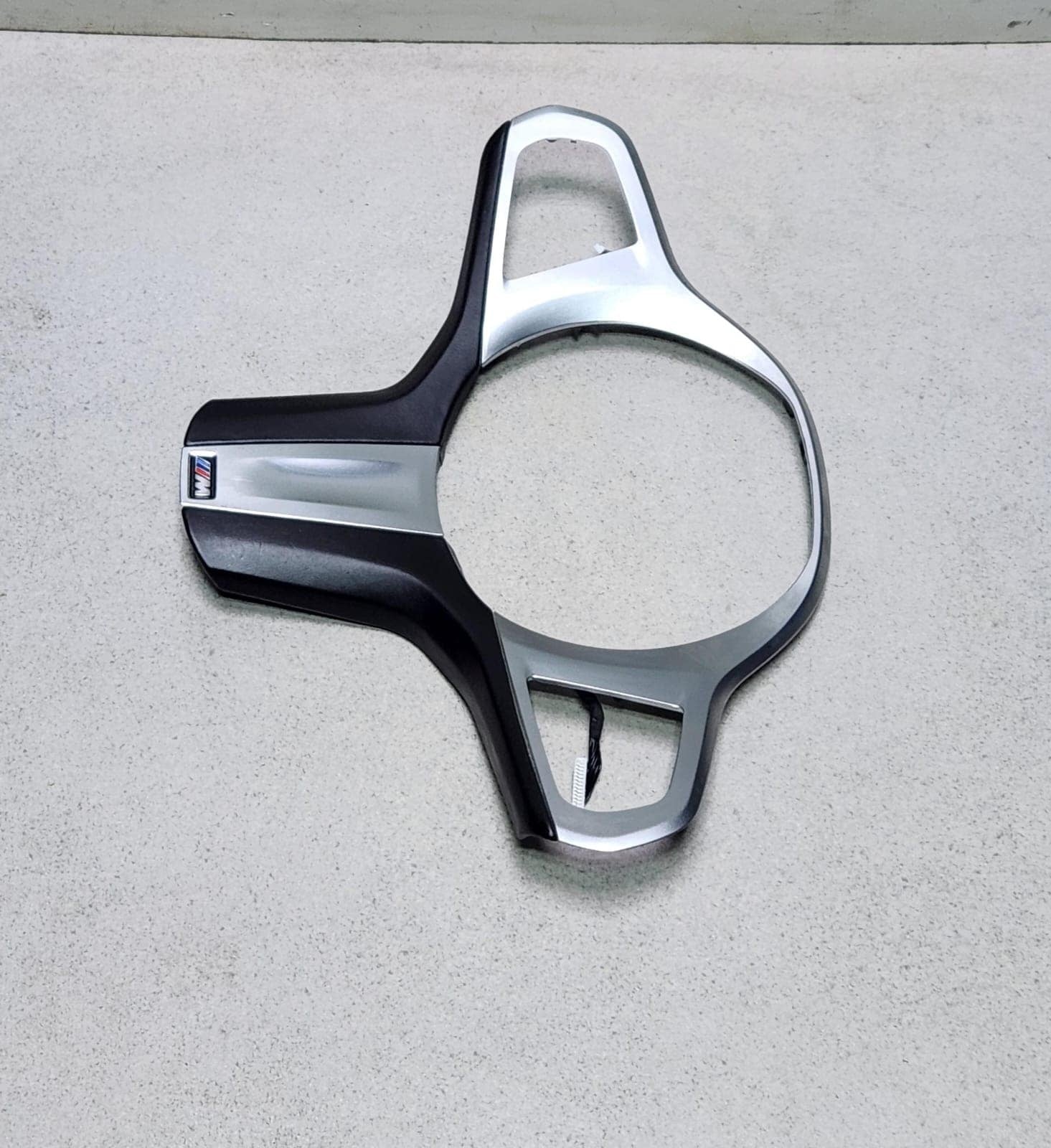 BMW Steering Wheel Center Trim M-Sport Center 62821350 2 Series F44