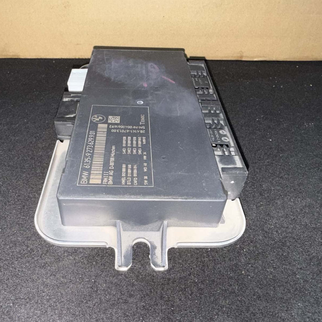 2010-2013 BMW 528i, 535i, 550i, 640i, 650i, 750i Footwell Control Module 9273629