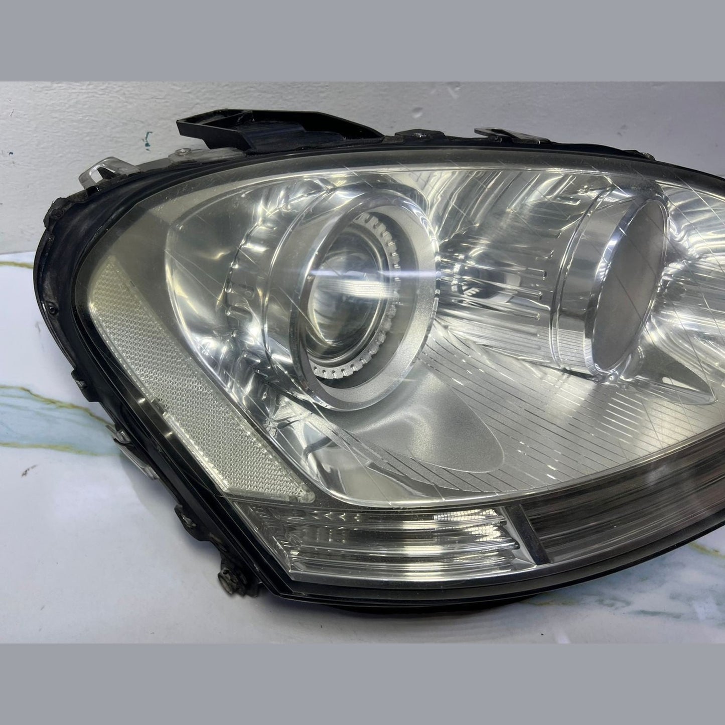 05-07 Mercedes W164 ML 350 Front Right Side Head light Headlamp A164 8205661 OEM
