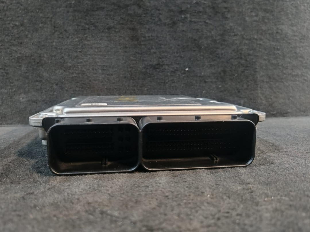 BMW 1 3 5 Series N47N F20 F21 F30 F31 F10 F11  DDE ENGINE CONTROL UNIT  8574380