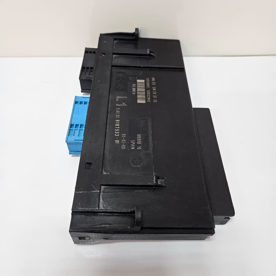 2008-2013 BMW 128i 135i 335i Body Control Module 9187533 OEM