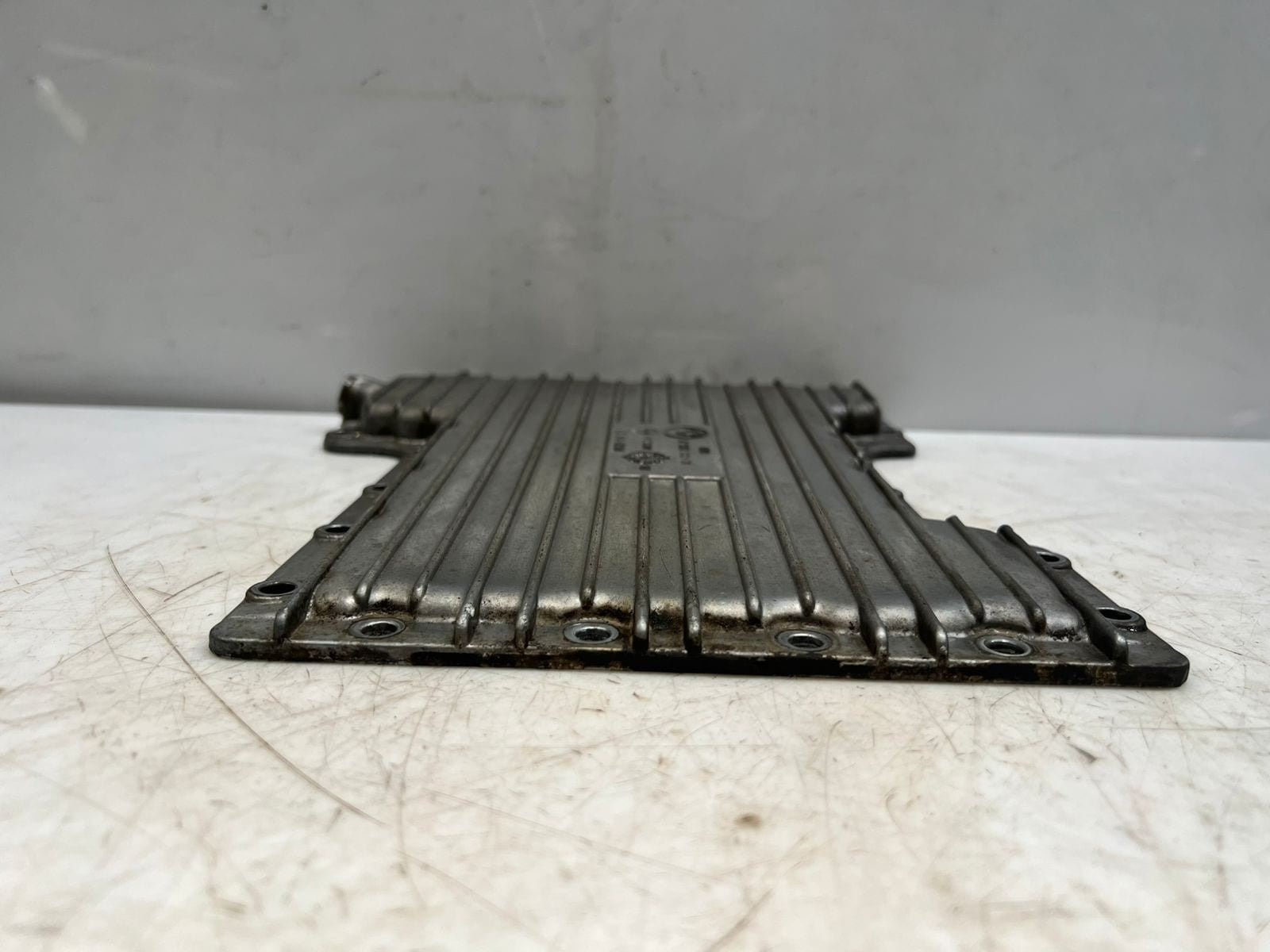 2003-2005 LAND ROVER X5 L322 with 4.4 V8 engine M62B44 Oil Pan 7504653 - 02