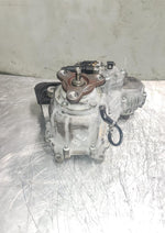 Load image into Gallery viewer, 2007 BMW 328xi Transfer Case 7548666 E90 E92 E93 328xi and 335xi AWD model