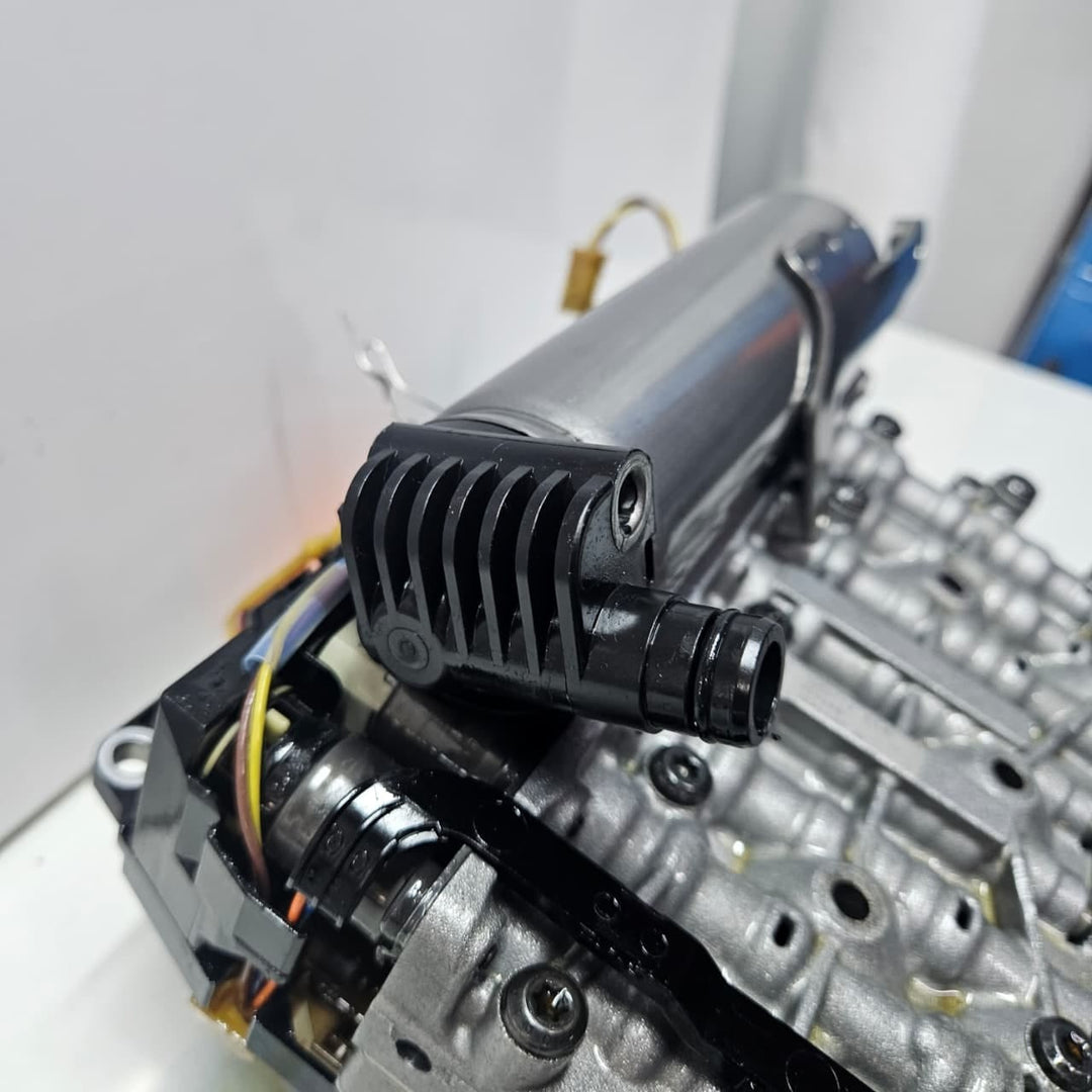 BMW 2012-15 F10 520I 528I 2.0 Transmission MECHATRONIC Valve Body N20 0260550074