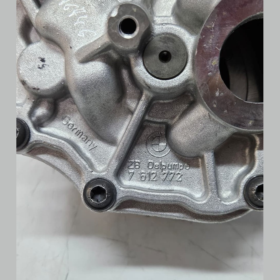 BMW 5 Series, X5, 650i, 750i, 550i N63 B44 Engine Oil Pump Brand New 7612772 OEM