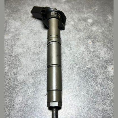 Genuine Mercedes W164 Fuel Injector Sprinter 3.0L OM642 A642 0700587 Oem Diesel
