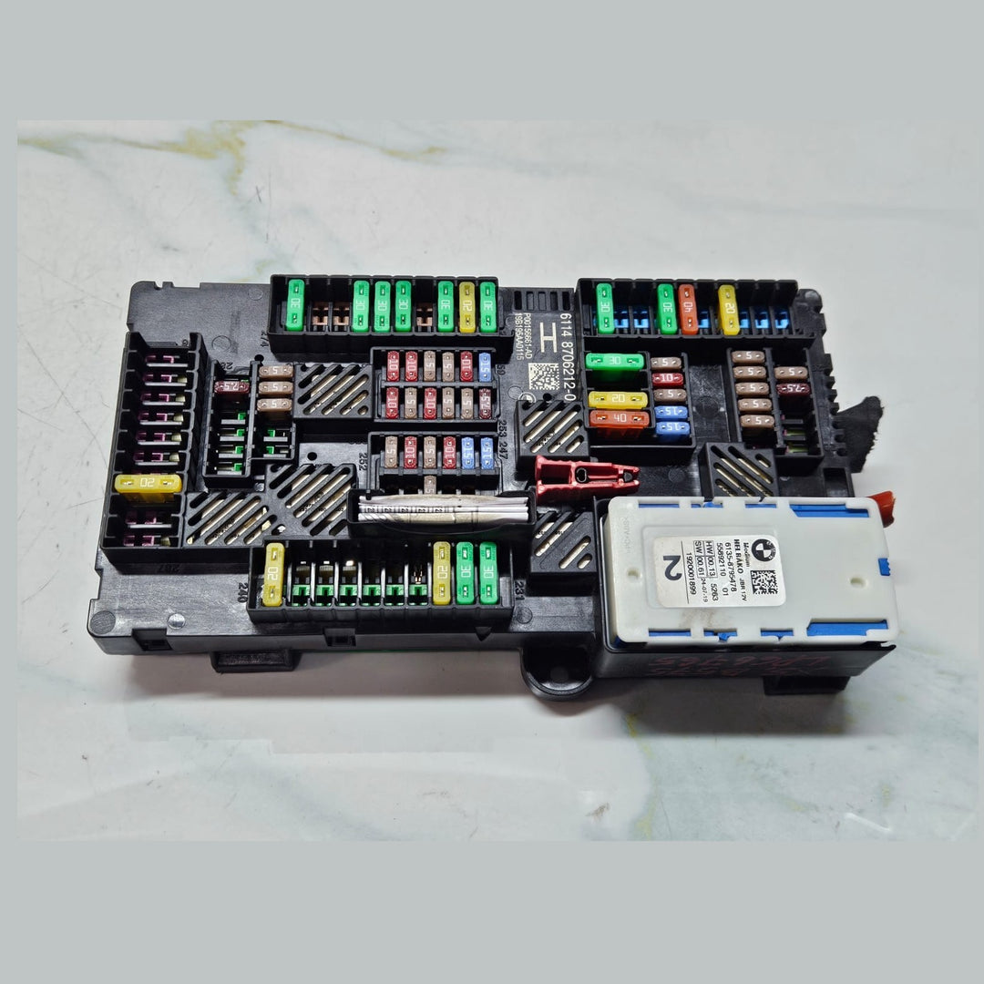 2019-2023 BMW X7 X5 G05 Rear Power Distribution Fuse Box 8706212 OEM