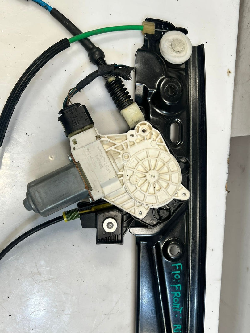 2014 BMW M5 F10 Front RIGHT Door Window Regulator With Motor 7182112 OEM