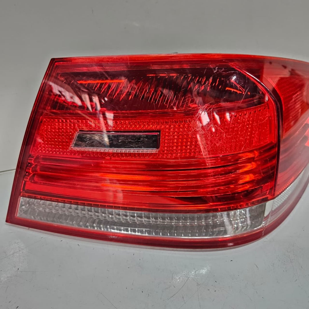 7174404-2007-2013 BMW 3 Series E92 E93 335i Rear Taillight Rear Right