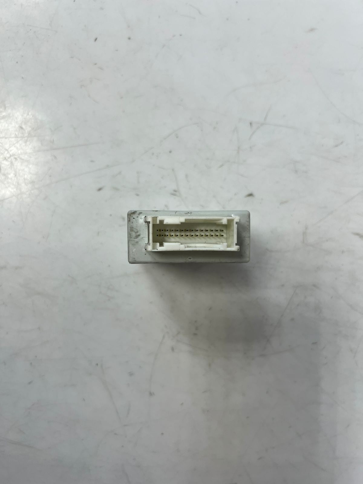 2006-2013 BMW X5 E70 Air Suspension Control Module 6778966 OEM