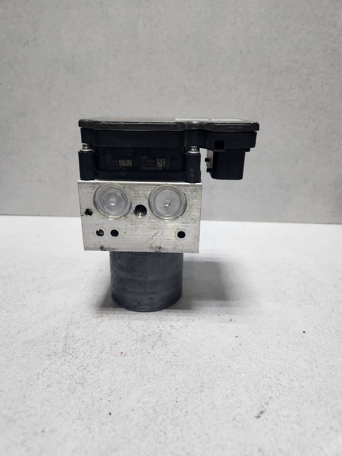 2013-2018 BMW X5 Abs Pump Module Assembly 6866247 F15 F16 F85 F86 X5 OEM